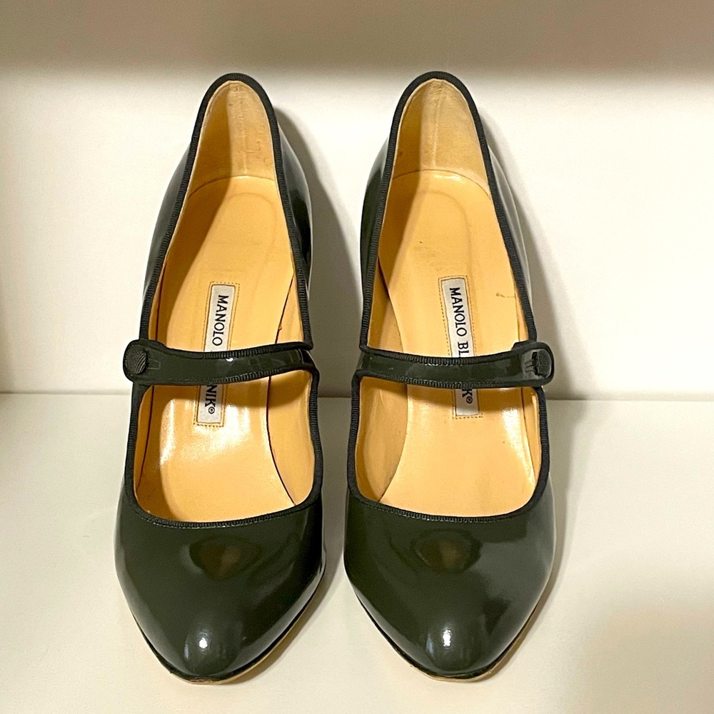 VGUC Manolo Blahnik Green Campy Mary Janes Size EU 40.5/9.5